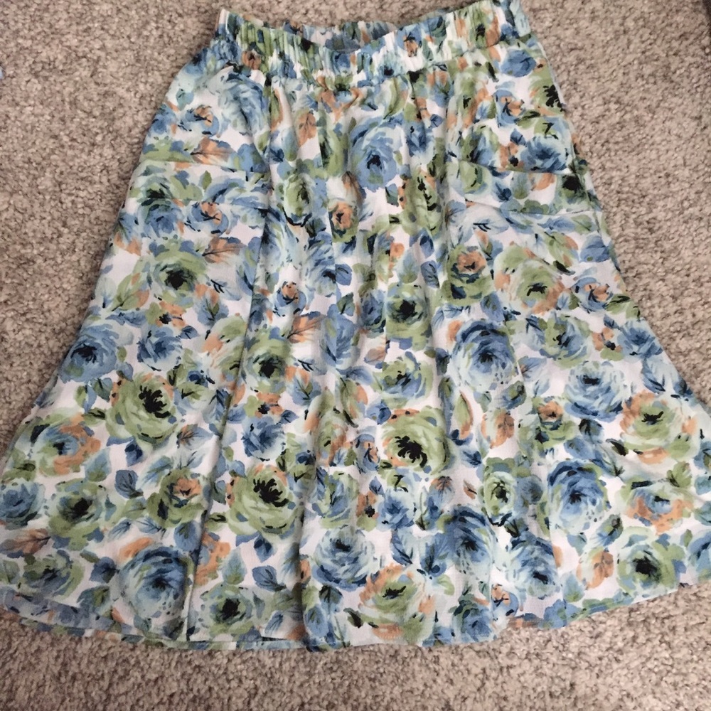 COPY - Honey and lace Miramar skirt floral apron style
